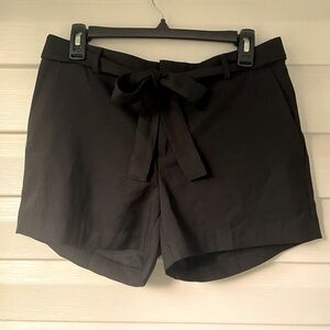 NWT Banana Republic | Tie-Front 4” Shorts